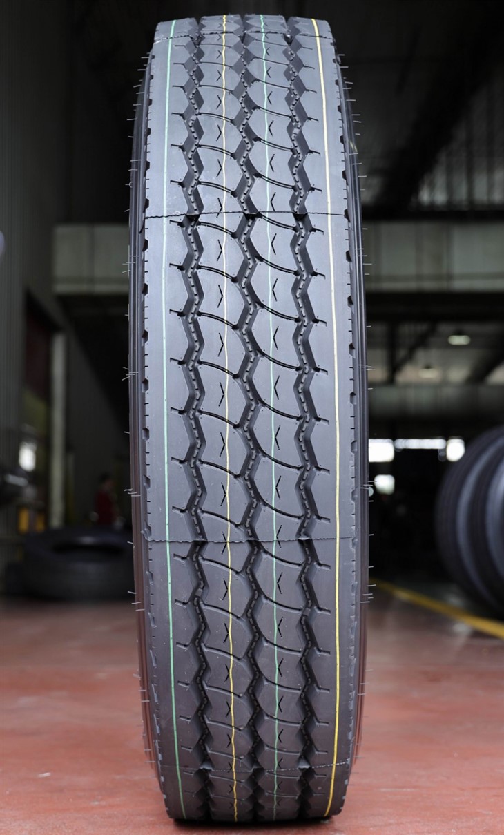 325/95R24 HEAVY LOADING CAPACITY TIRE